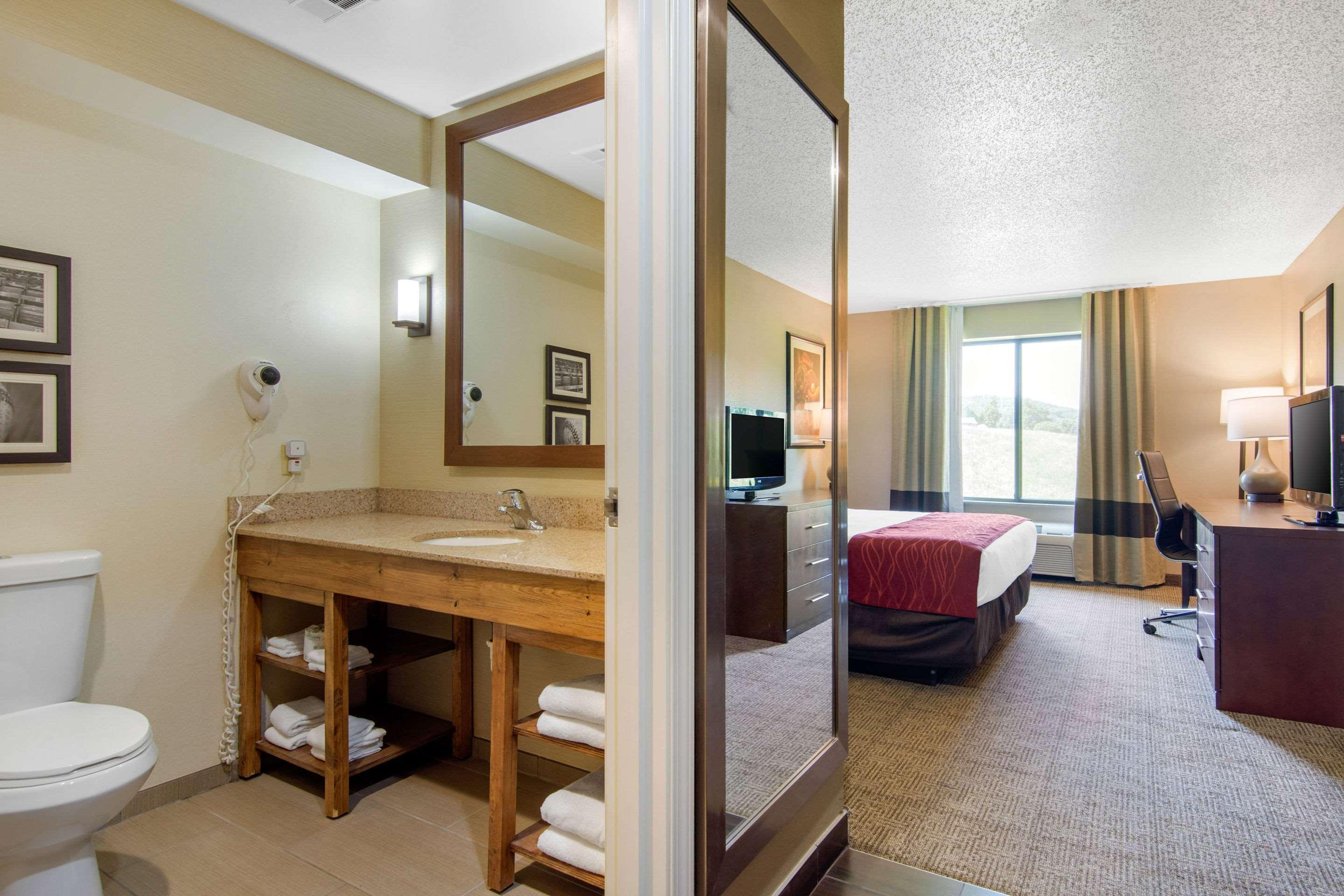 Comfort Inn & Suites Cooperstown - Milford Exterior foto